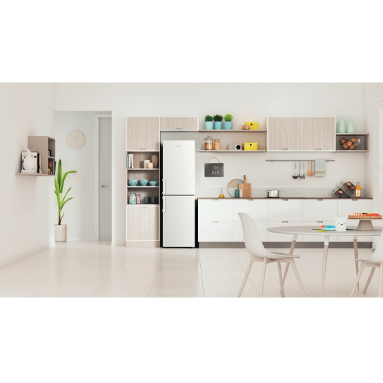 Хладилник с фризер Indesit IB55 732 W , 287 l, E , Статична , Бял
