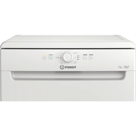 Съдомиялна машина Indesit D2F HK26