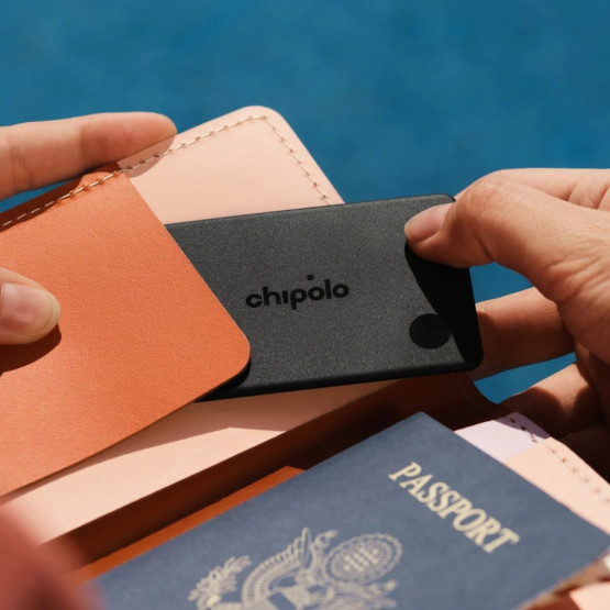 Тракер за портмоне CHIPOLO CARD за iPhone, Android, Rechargeable, Черен