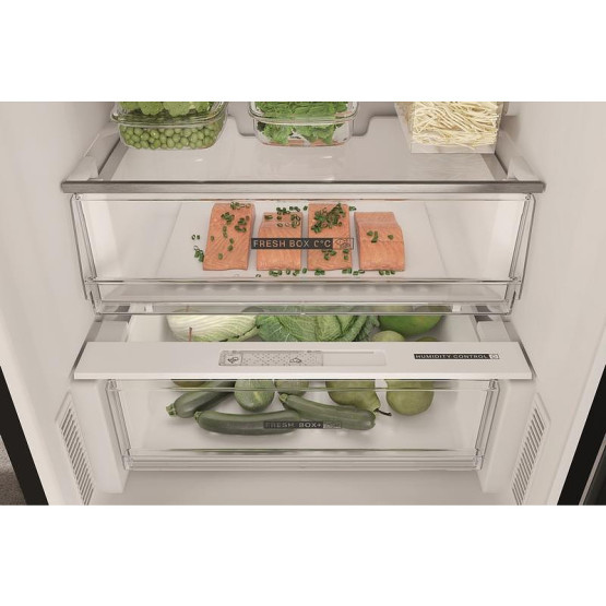 Хладилник с фризер Whirlpool W7X 82O K , 335 l, E , No Frost , Черен - Whirlpool