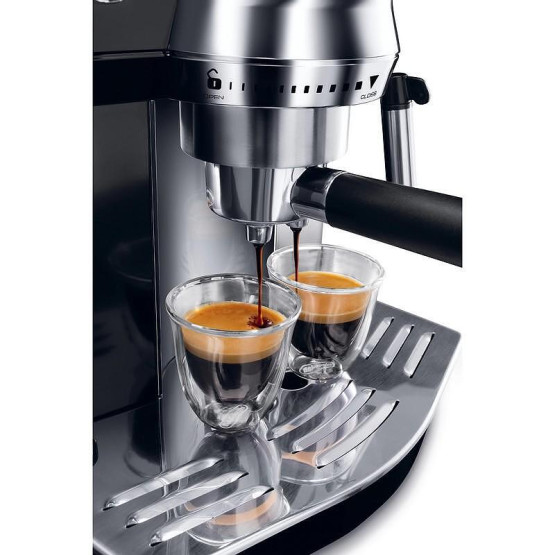 Кафемашина DeLonghi EC820.B , 1450 W, 15 Bar - DeLonghi