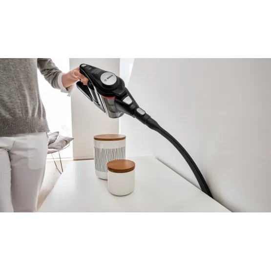 Вертикална прахосмукачка Bosch BCS82MAT14