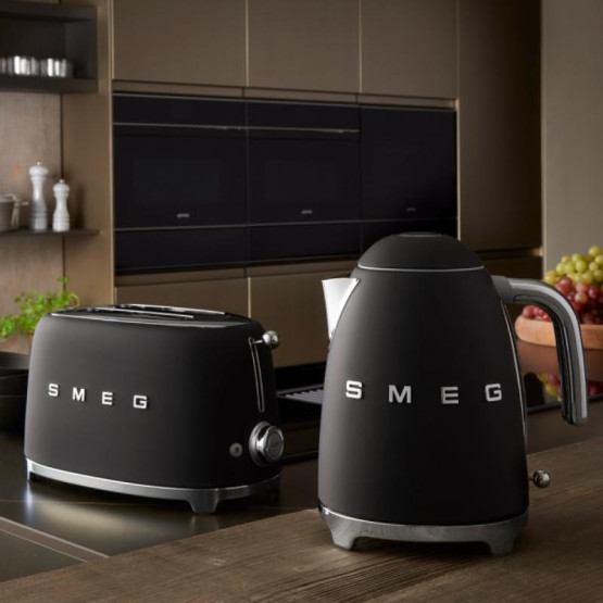 Електрическа кана SMEG KLF03BLMEU , 1.7 L , 2400