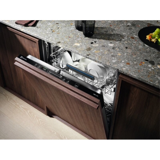 Съдомиялна машина за вграждане Electrolux EEQ47210L , 13 комплекта, 600 Ш, мм, E - Electrolux