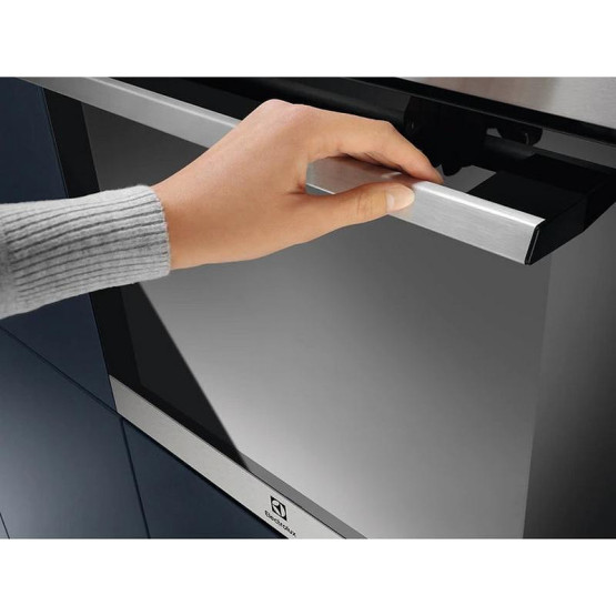 Фурна за вграждане Electrolux EOF3H40BX , 65 , Push бутони , А - Electrolux