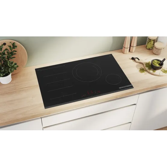 Вграден керамичен плот Bosch PXE831HC1E