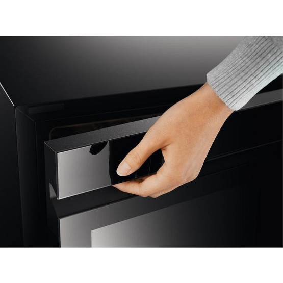 Вграден охладител Electrolux EWUS018B7B , 61 l, G , Черен - Electrolux