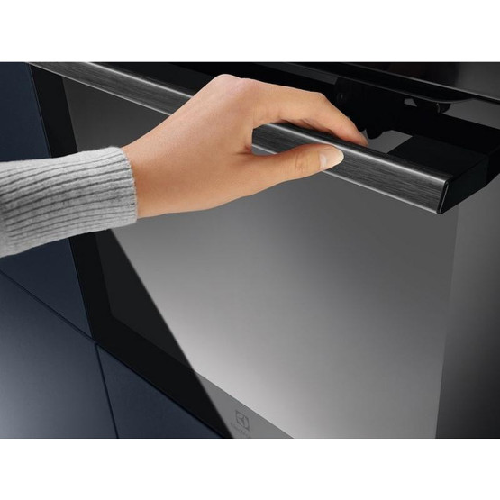 Фурна за вграждане Electrolux EOC8P39WZ