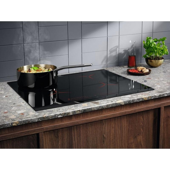 Вграден керамичен плот Electrolux EIP6446 , Индукционен - Electrolux