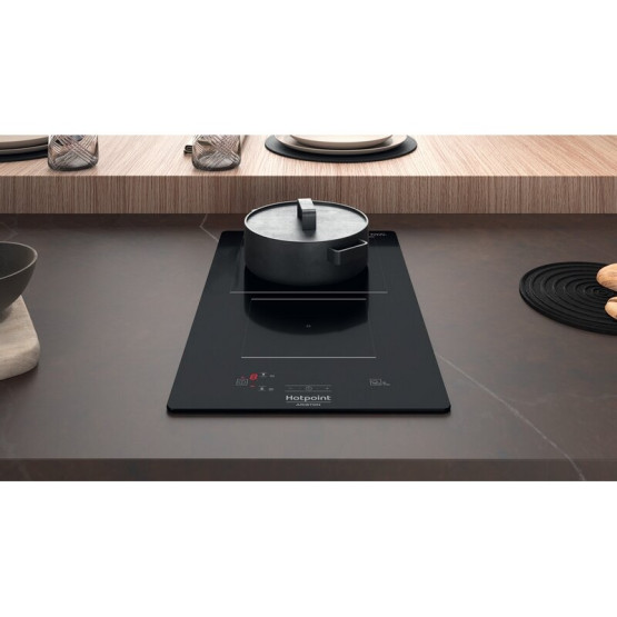 Вграден керамичен плот Hotpoint-Ariston HQ 0930S NE