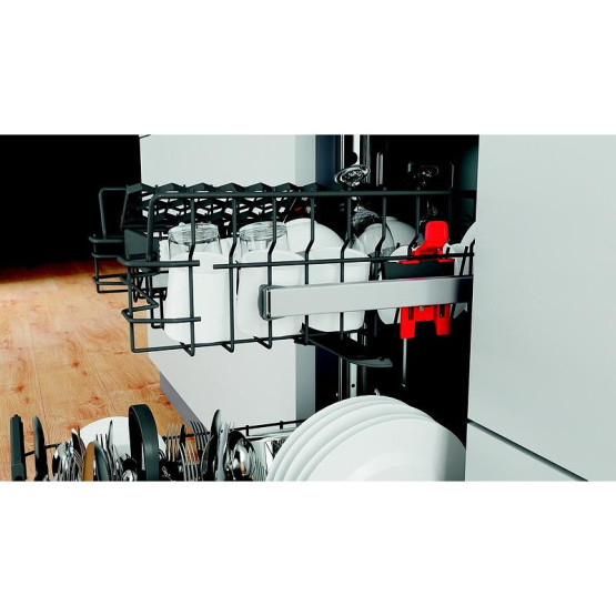 Съдомиялна машина за вграждане Whirlpool WSIC 3M27