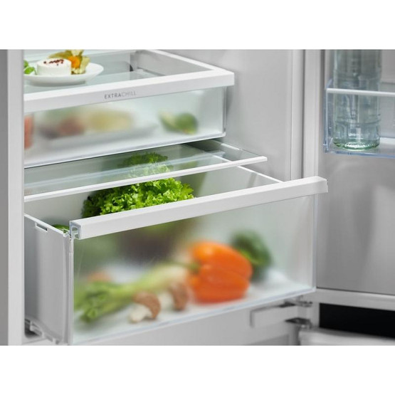 Вграден хладилник с фризер Electrolux ENT6MD18S3 , No Frost , Да