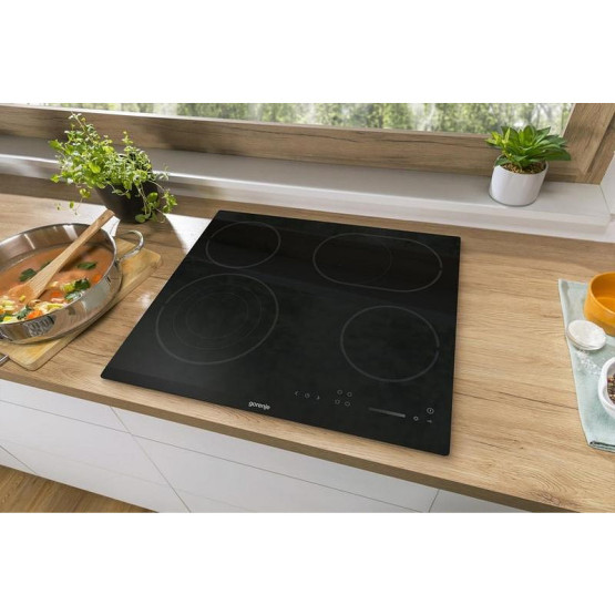 Вграден керамичен плот Gorenje ECS646BCSCE