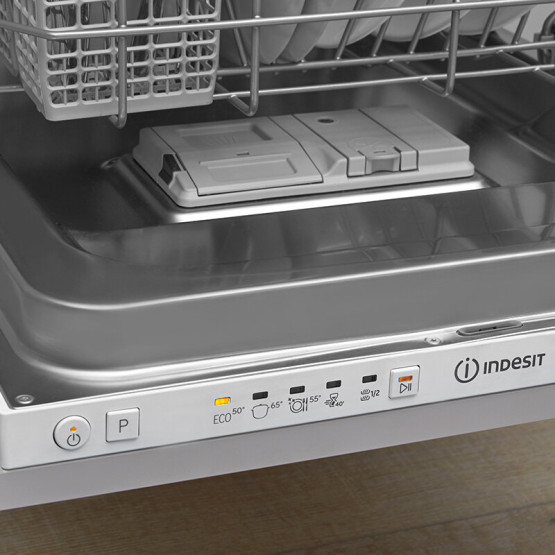 Съдомиялна машина за вграждане Indesit DSIE 2B19 , 10 комплекта, 450 Ш, мм, F - Indesit