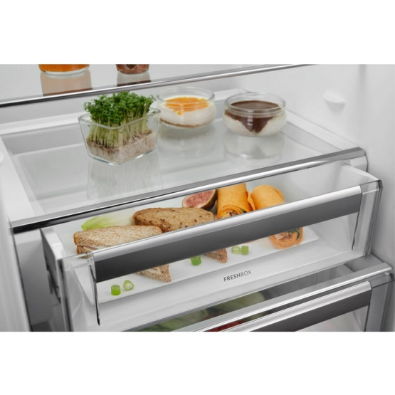 Вграден хладилник с фризер Electrolux LNS9TE19S , 274 l, E , No Frost - Electrolux