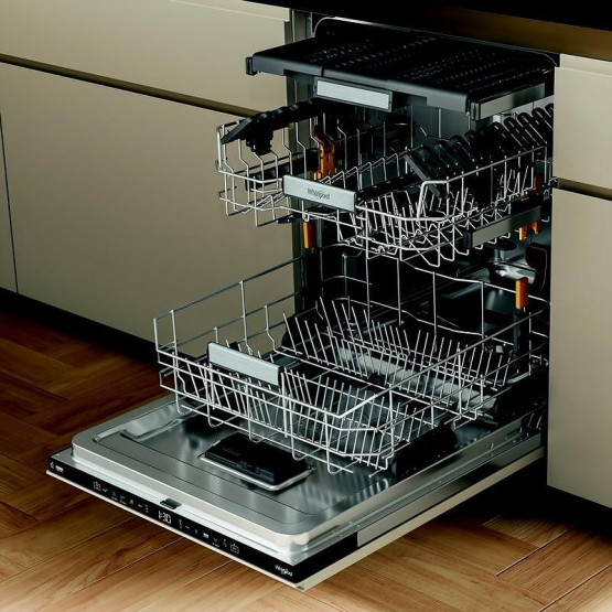 Съдомиялна машина за вграждане Whirlpool W7I HT 40 T , 15 комплекта, 600 Ш, мм, C